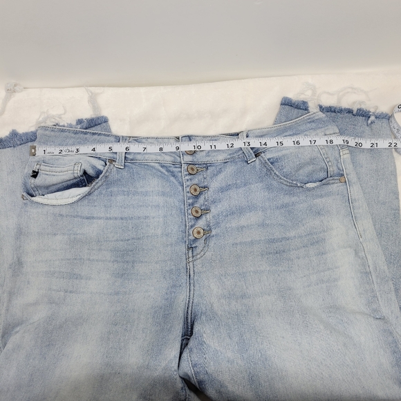 Women's Light Wash High-Waisted Kancan Jeans, Button-Fly and Frayed Hem SZ 16 - Picture 10 of 14